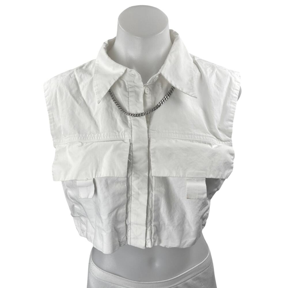 Urban Revivo White Sleeveless Chain Necklace Button Down Crop Shirt Tank Top 6